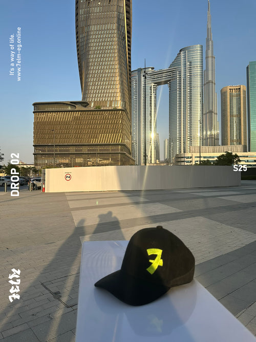 7 Black Signature Cap
